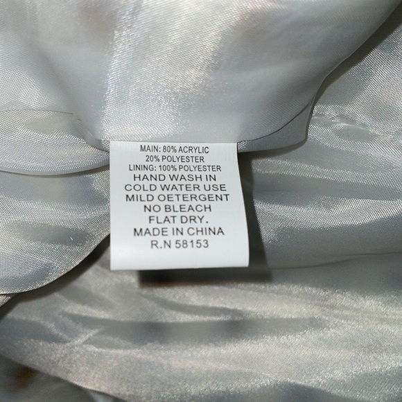 BNWT RAGA FAUX FUR COAT SIZE 1x - Picture 9 of 9